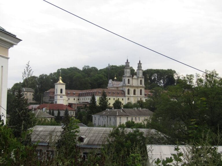 Хрестовоздвиженський монастир отців Василіян на горі Федір у Бучачі