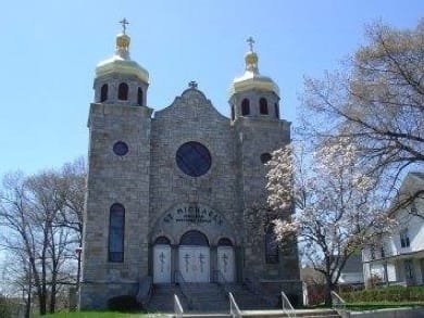 Церква св. Михаїла у Вунсокеті - Кам'яний козацький бароковий фасад