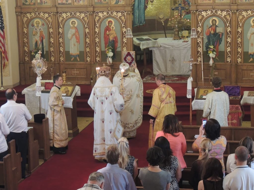 Божественна літургія у храмі Петра і Павла у Вілмінгтоні